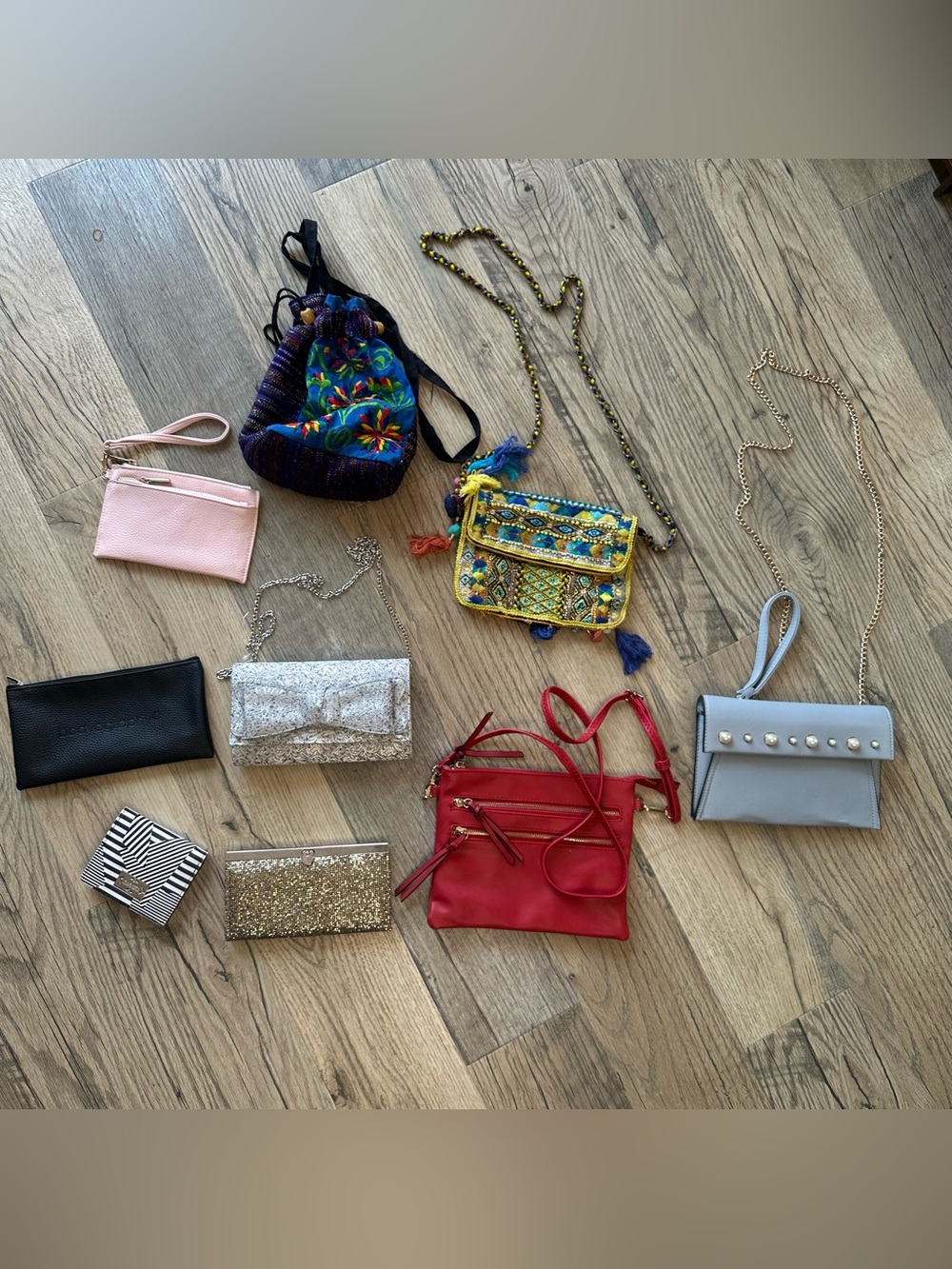 Bundle Lot of Women’s Bags and Wallets Red Crossbody Bag Triple-Zip Shoulder Bag